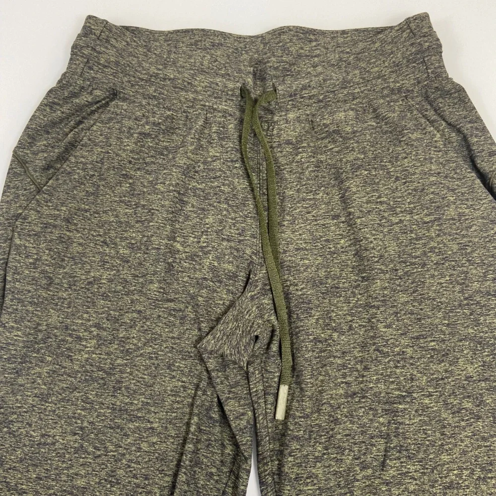 Lululemon Women's Size‎ 8 Reay to Rulu Jogger Olive Green Heathered Lounge Pants